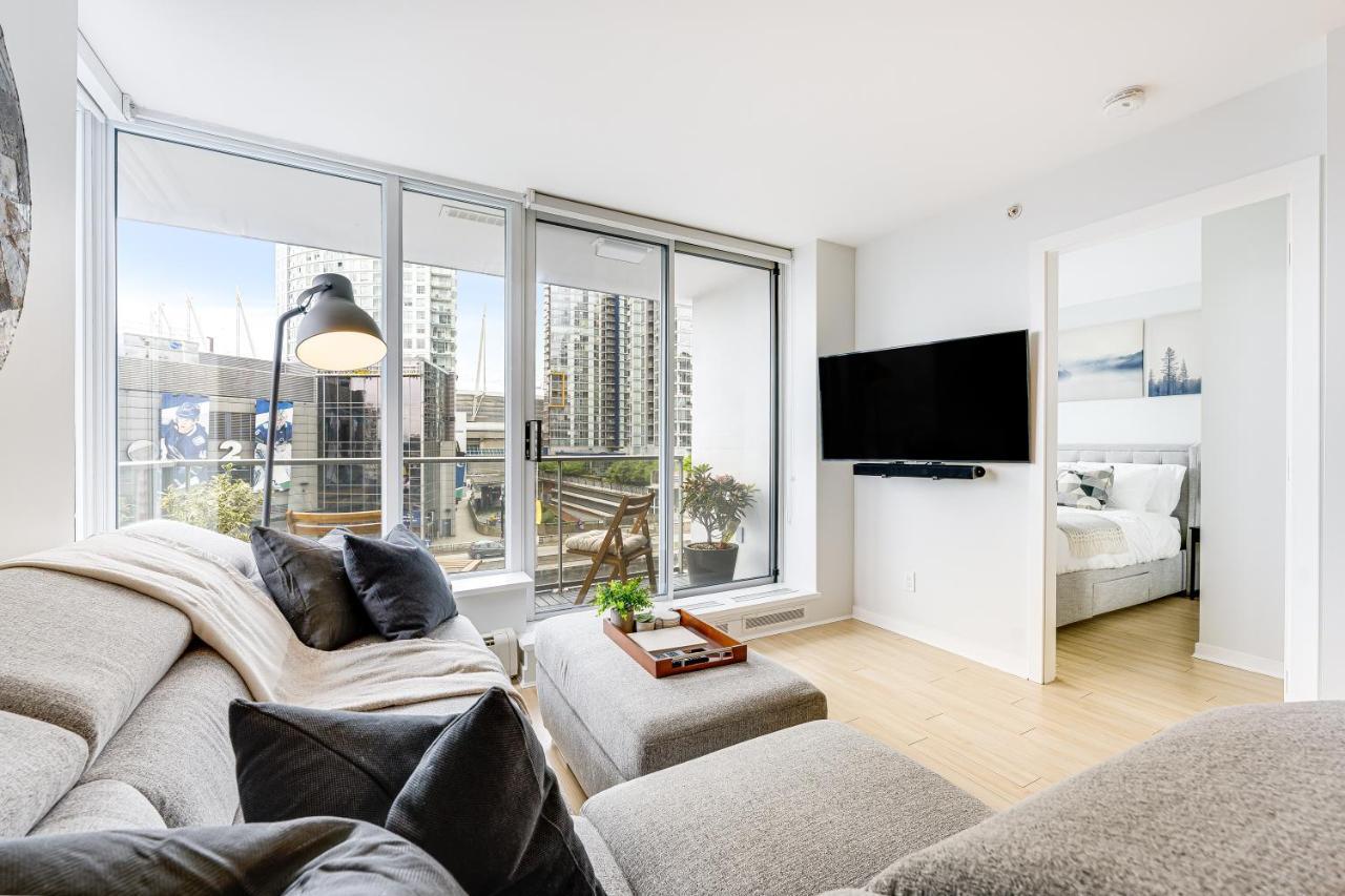 Heart Of Downtown 1 Bd Entire Condo - Pool, Gym, Parking, Office, Ac Vancouver Zewnętrze zdjęcie